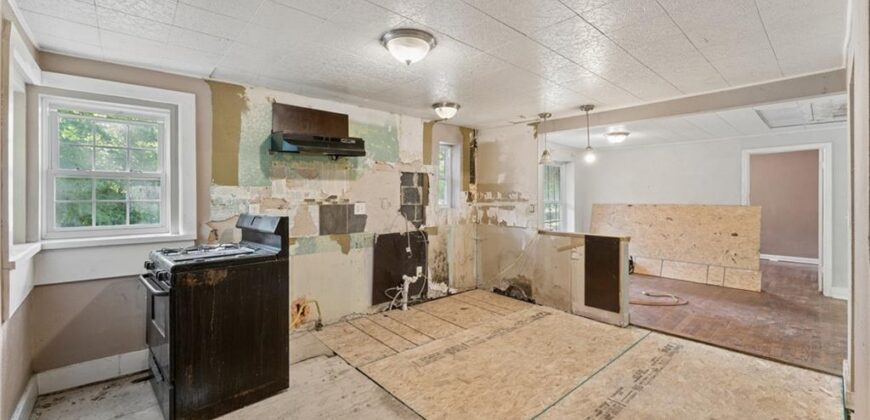 5234 NE Barnes Avenue, Kansas City, MO 64119