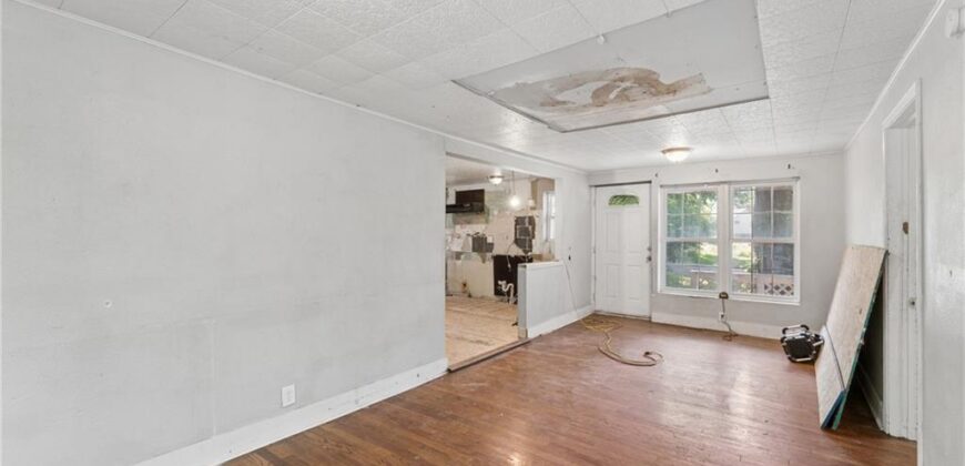 5234 NE Barnes Avenue, Kansas City, MO 64119