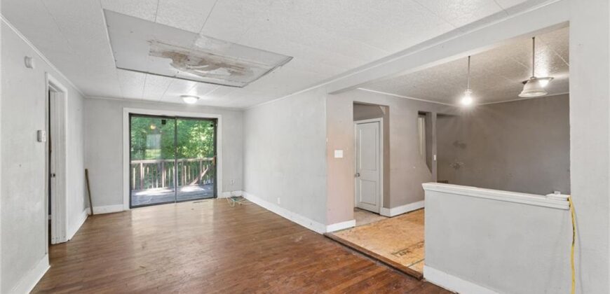 5234 NE Barnes Avenue, Kansas City, MO 64119