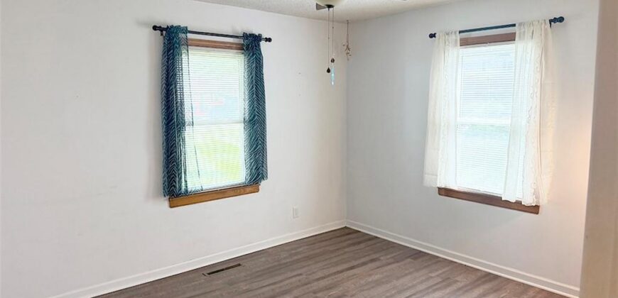 616 NE 67th Terrace, Gladstone, MO 64118