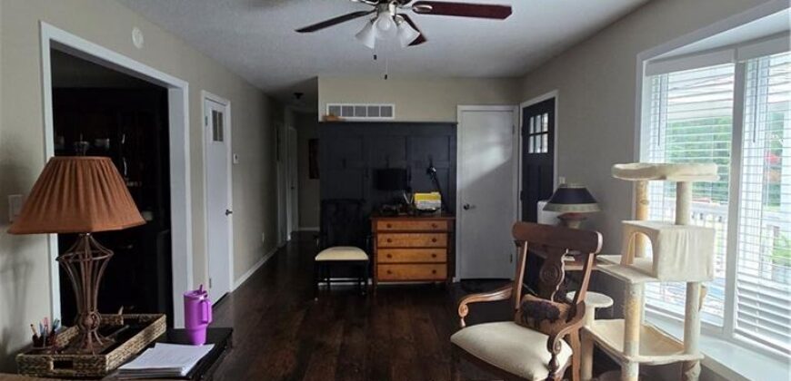 920 Tracy Avenue, Excelsior Springs, MO 64024