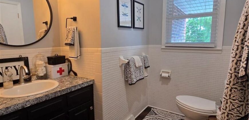 920 Tracy Avenue, Excelsior Springs, MO 64024