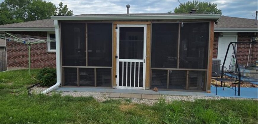 920 Tracy Avenue, Excelsior Springs, MO 64024