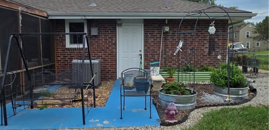 920 Tracy Avenue, Excelsior Springs, MO 64024