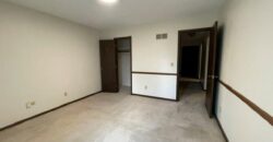 7010 N Askew Avenue, Gladstone, MO 64119