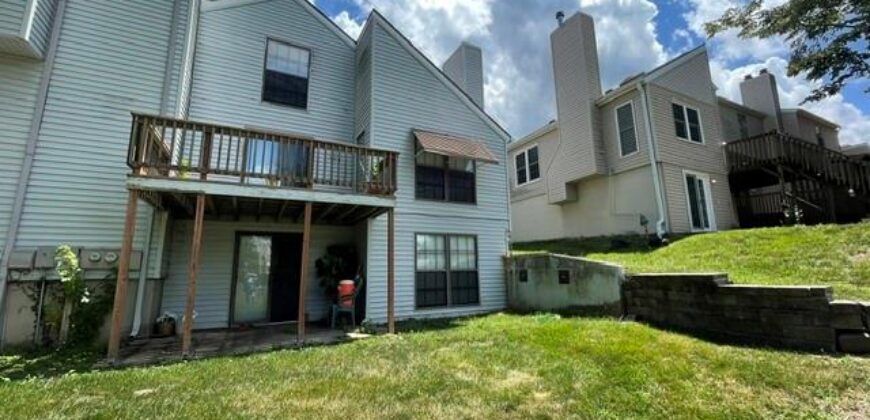 7010 N Askew Avenue, Gladstone, MO 64119