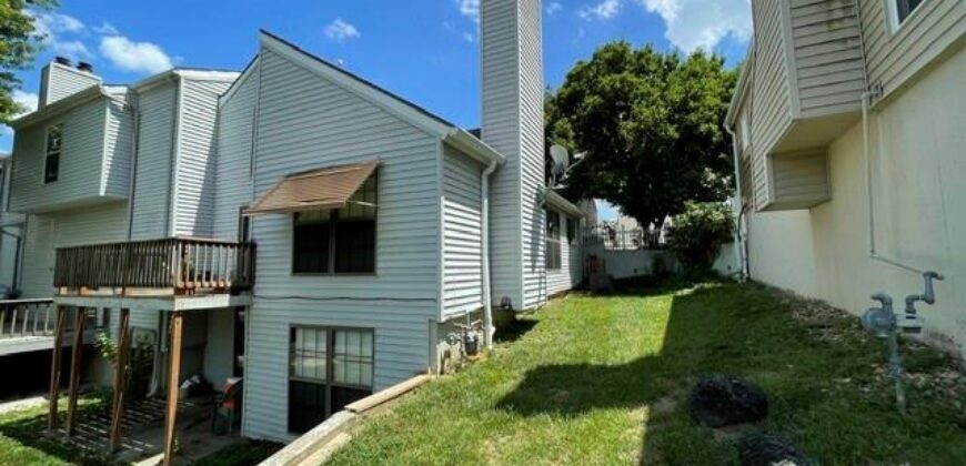 7010 N Askew Avenue, Gladstone, MO 64119