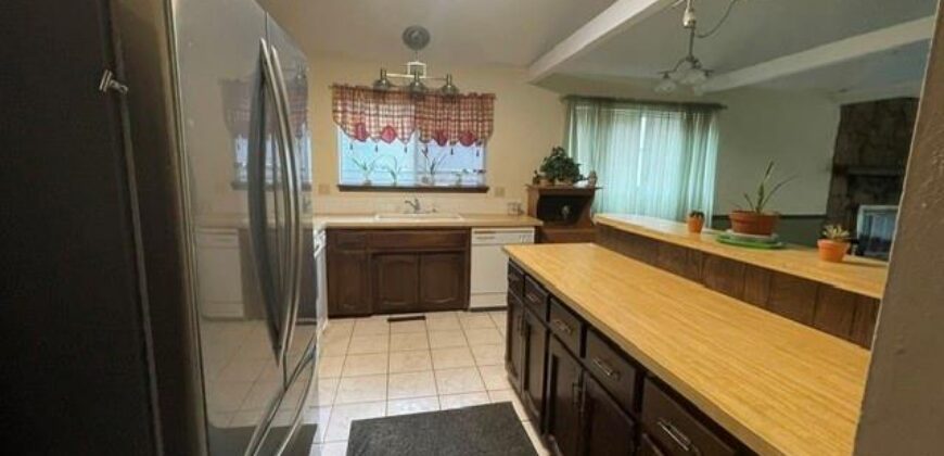 7010 N Askew Avenue, Gladstone, MO 64119