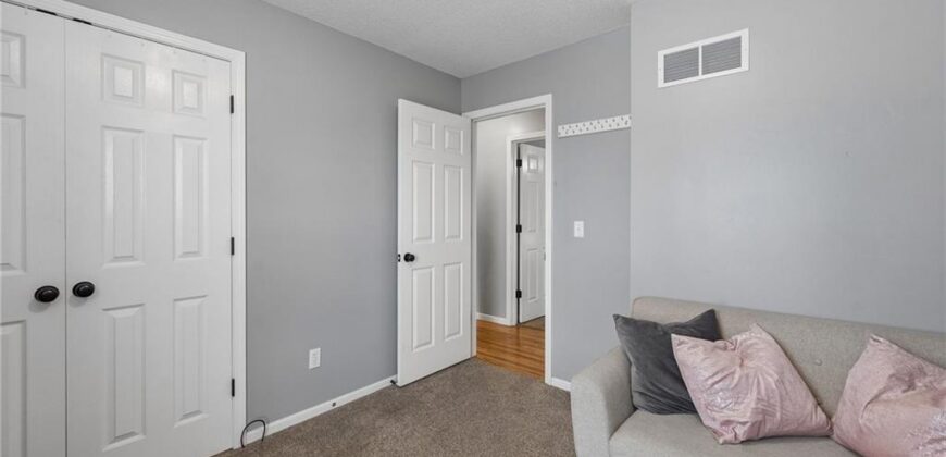 1011 NW 71st Court, Kansas City, MO 64118