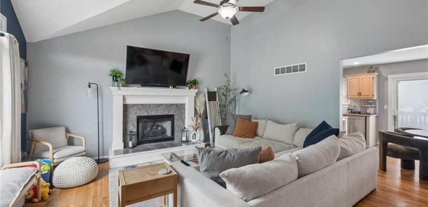 1011 NW 71st Court, Kansas City, MO 64118