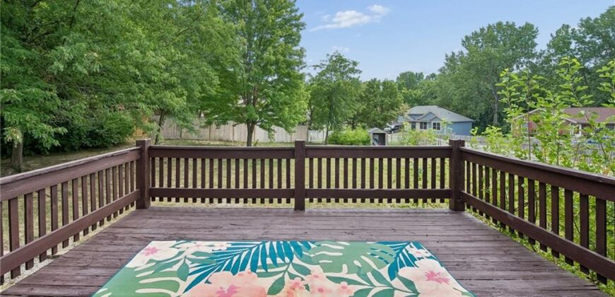 1011 NW 71st Court, Kansas City, MO 64118