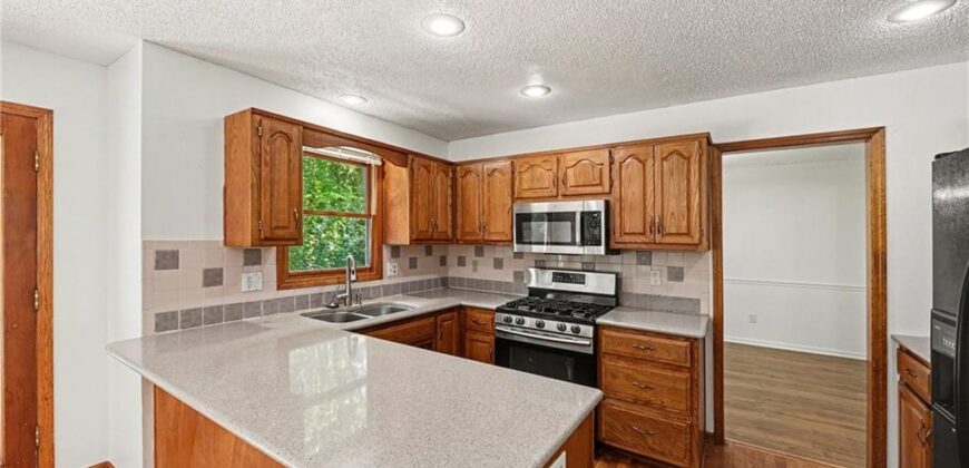 4823 NW 57th Court, Kansas City, MO 64151