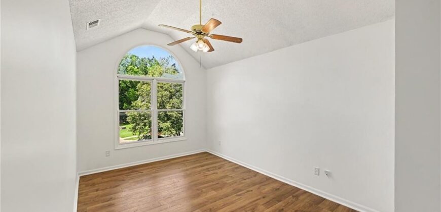 4823 NW 57th Court, Kansas City, MO 64151