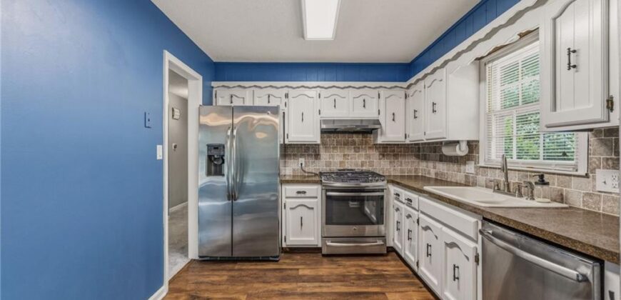 7617 N Stoddard Avenue, Kansas City, MO 64152