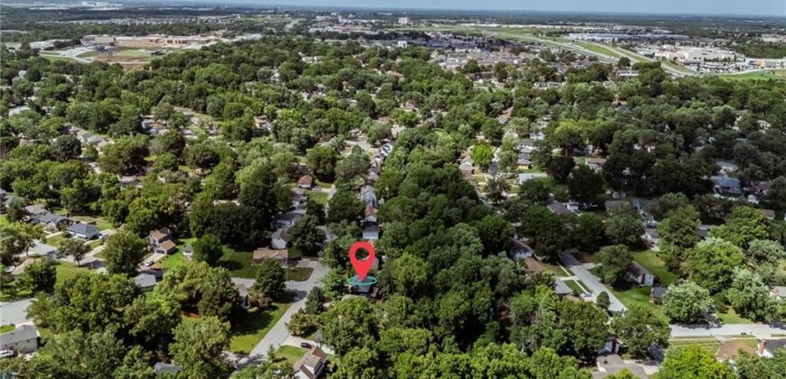 7617 N Stoddard Avenue, Kansas City, MO 64152
