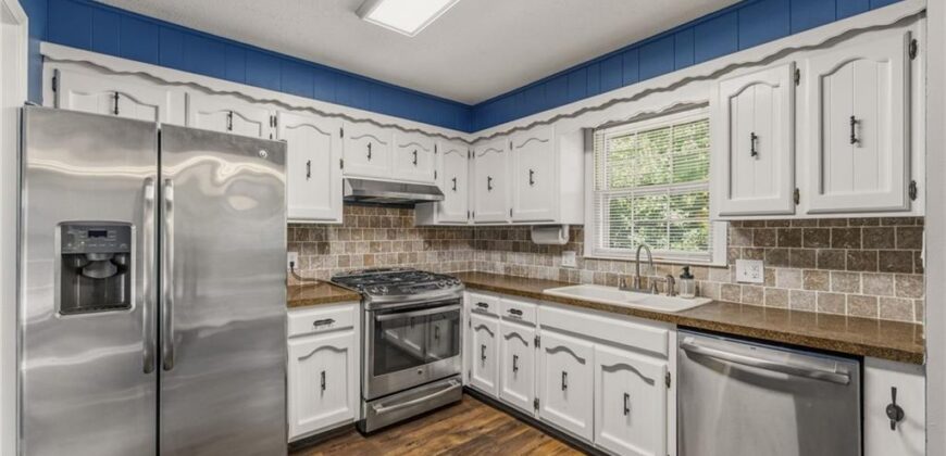 7617 N Stoddard Avenue, Kansas City, MO 64152