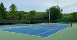 5404 Meadow Lake N/A, Parkville, MO 64152