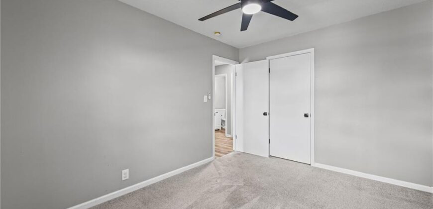 6208 NE Antioch Road, Gladstone, MO 64119