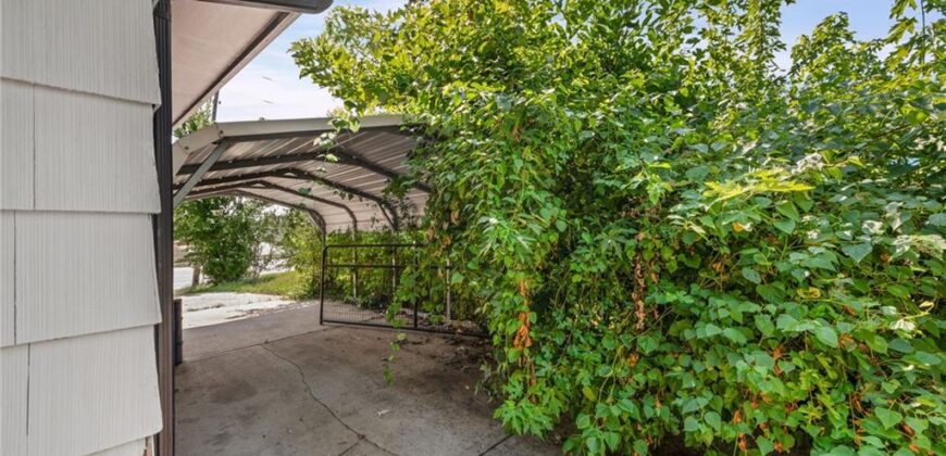 6208 NE Antioch Road, Gladstone, MO 64119