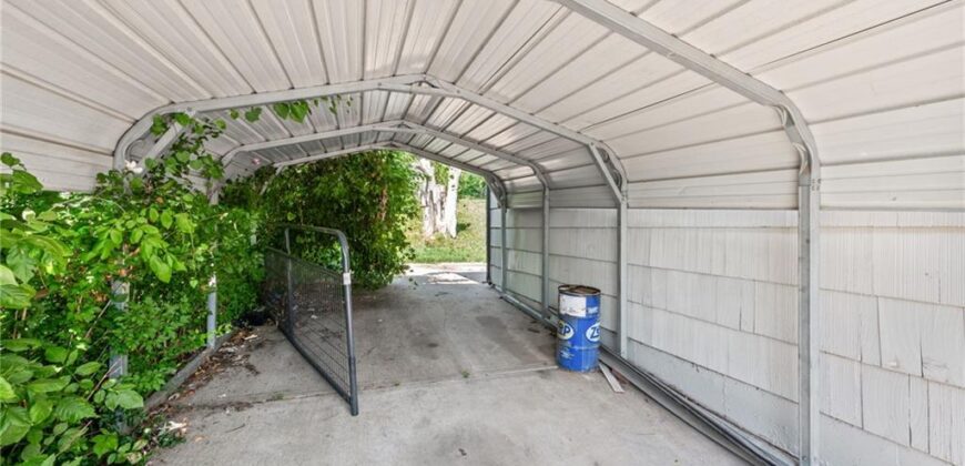 6208 NE Antioch Road, Gladstone, MO 64119