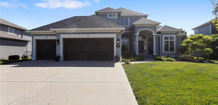 10313 N FISK Avenue, Kansas City, MO 64154