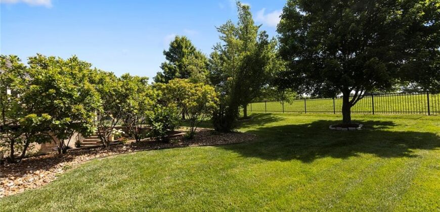 10313 N FISK Avenue, Kansas City, MO 64154