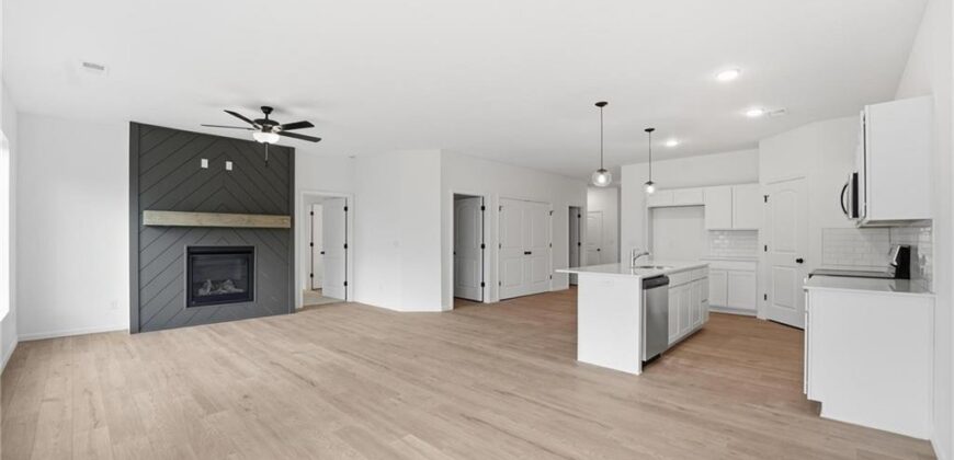 3048 NW 96th Terrace, Kansas City, MO 64154