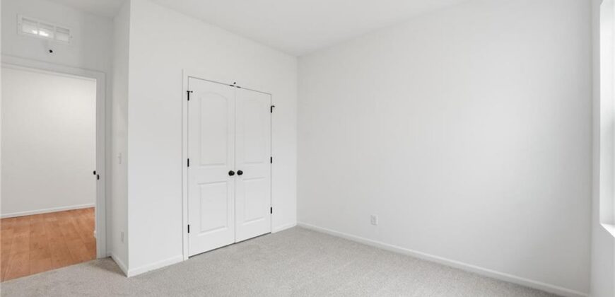 3048 NW 96th Terrace, Kansas City, MO 64154