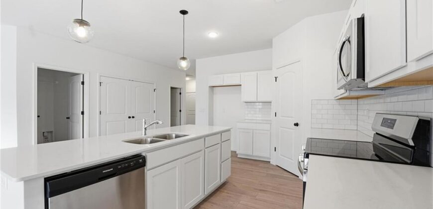 3048 NW 96th Terrace, Kansas City, MO 64154