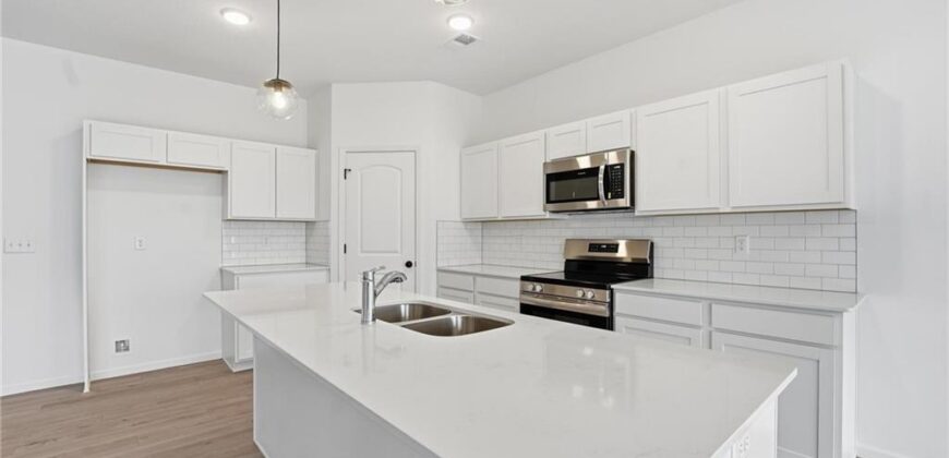 3048 NW 96th Terrace, Kansas City, MO 64154