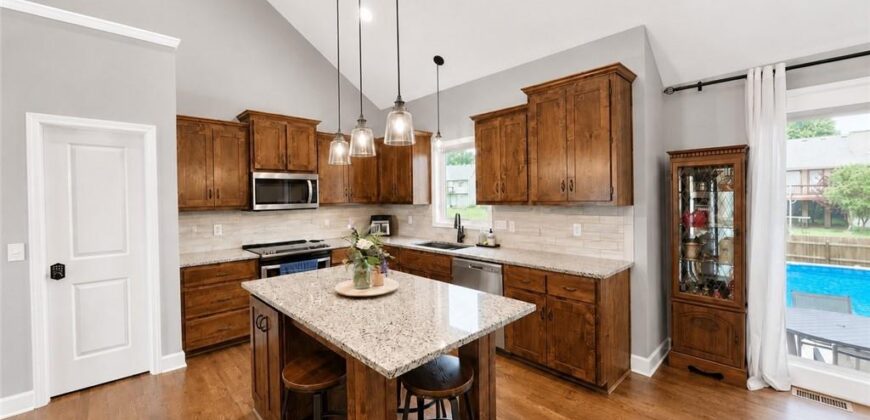 14606 Green Castle Street, Smithville, MO 64089