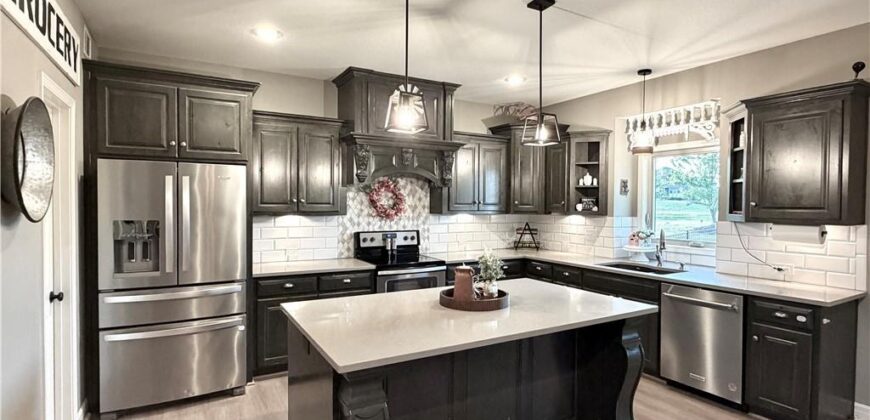 1406 NE 107th Terrace, Kansas City, MO 64155