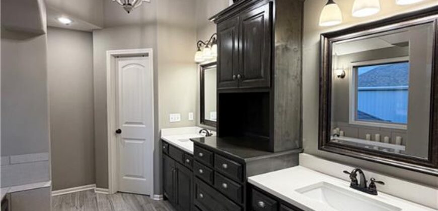 1406 NE 107th Terrace, Kansas City, MO 64155