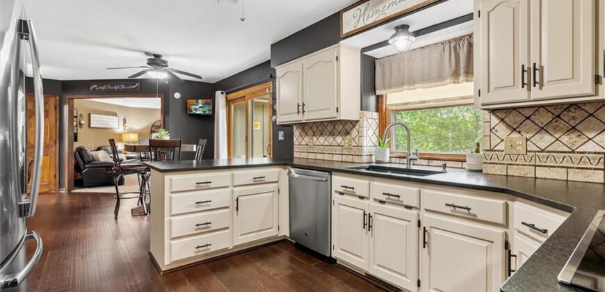 1402 Colony Drive, Kearney, MO 64060