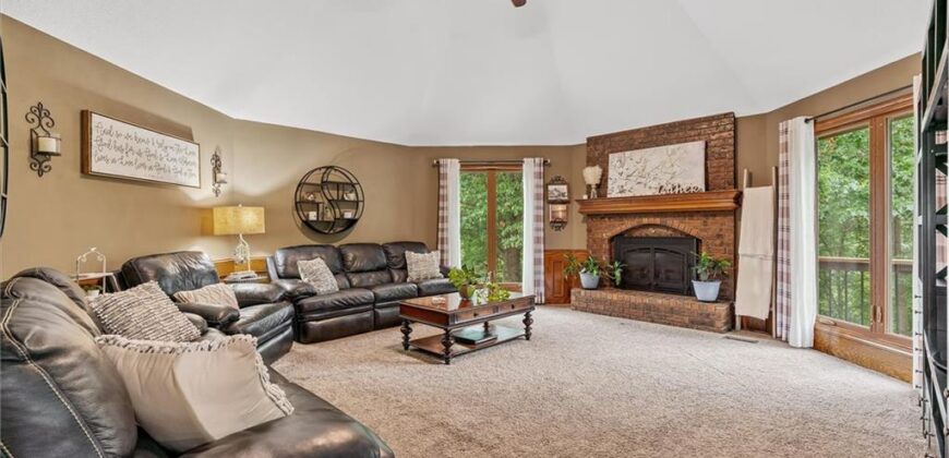 1402 Colony Drive, Kearney, MO 64060