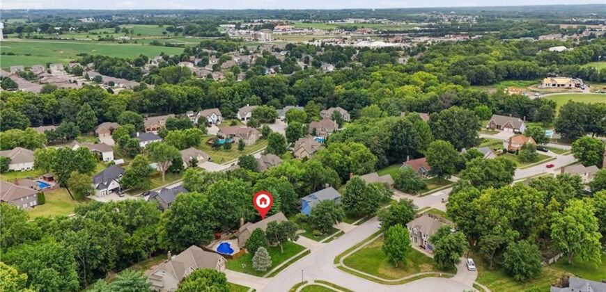 1402 Colony Drive, Kearney, MO 64060