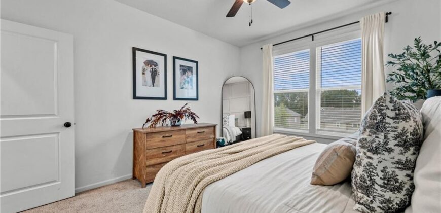 9600 N Lenox Place, Kansas City, MO 64154