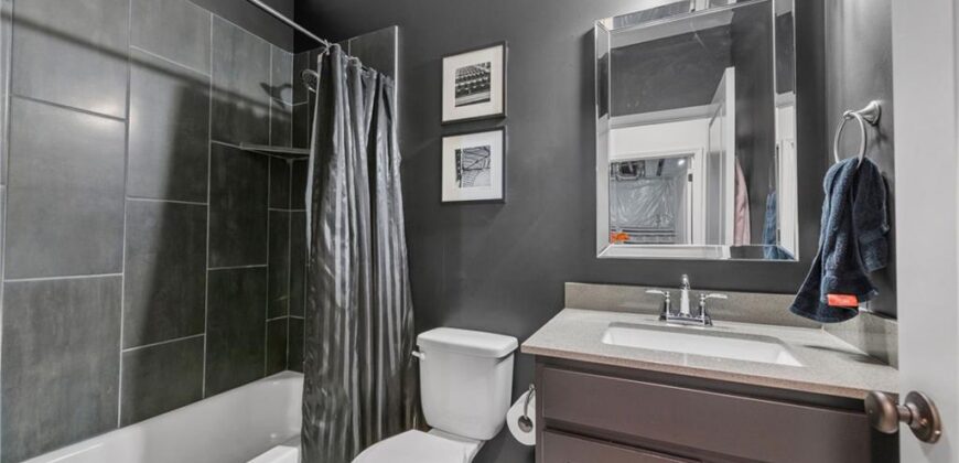 9600 N Lenox Place, Kansas City, MO 64154