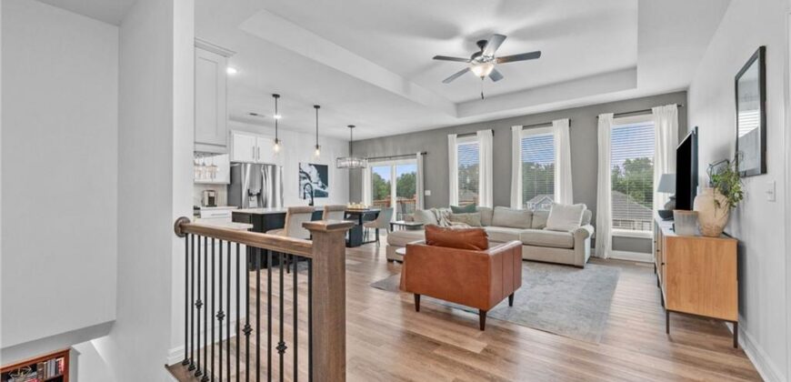 9600 N Lenox Place, Kansas City, MO 64154