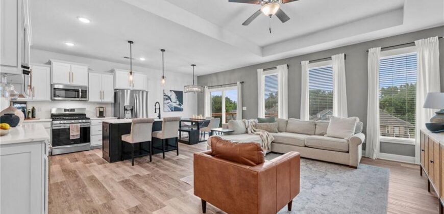 9600 N Lenox Place, Kansas City, MO 64154
