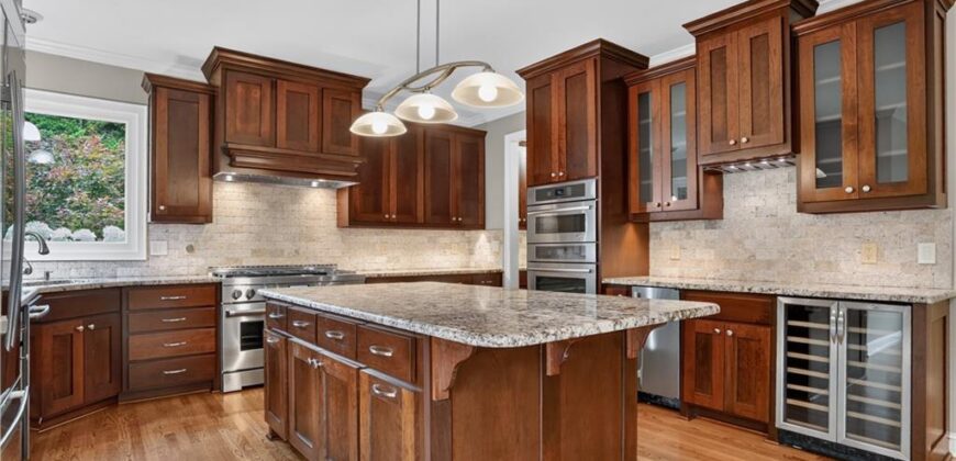 1305 NW 43rd Terrace, Kansas City, MO 64116