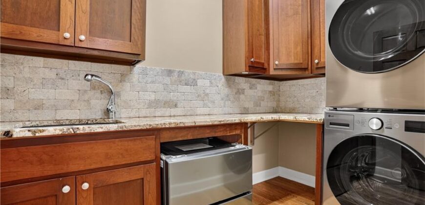 1305 NW 43rd Terrace, Kansas City, MO 64116