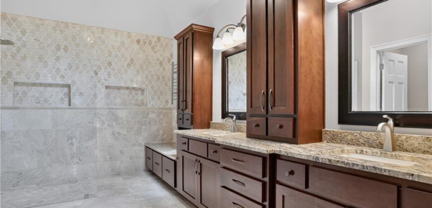 1305 NW 43rd Terrace, Kansas City, MO 64116