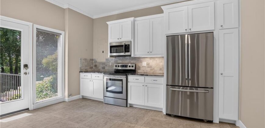 1305 NW 43rd Terrace, Kansas City, MO 64116
