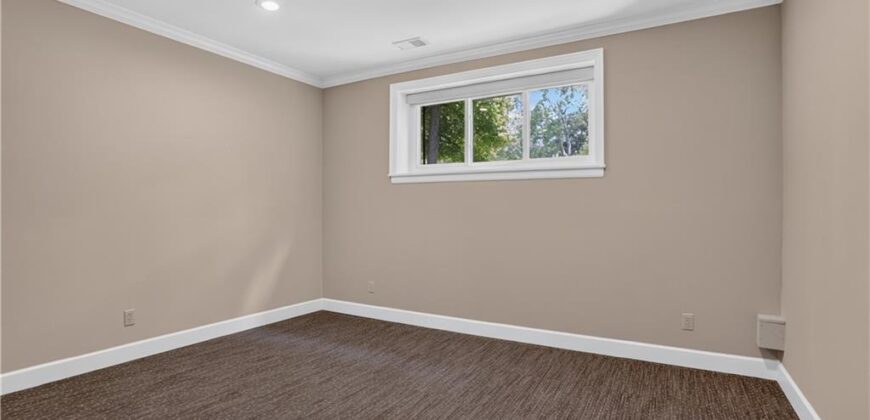 1305 NW 43rd Terrace, Kansas City, MO 64116
