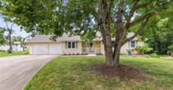 402 E 16th Street Circle, Kearney, MO 64060