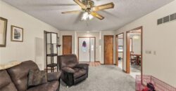 402 E 16th Street Circle, Kearney, MO 64060