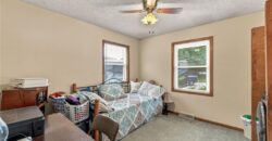 402 E 16th Street Circle, Kearney, MO 64060