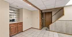 402 E 16th Street Circle, Kearney, MO 64060