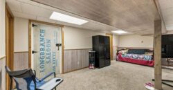 402 E 16th Street Circle, Kearney, MO 64060